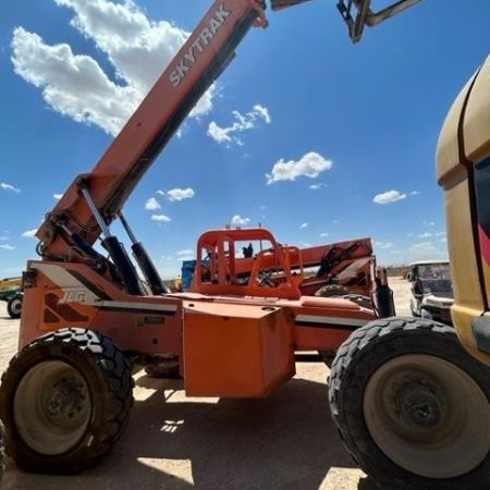 Used 2014 JLG 8042 Telehandler / Zoom Boom for sale in Odessa Texas