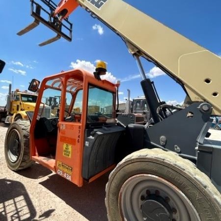 Used 2012 JLG 943 Telehandler / Zoom Boom for sale in Odessa Texas