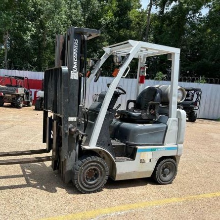 Used 2015 NISSAN MAP1F1A18LV Pneumatic Tire Forklift for sale in Houston Texas