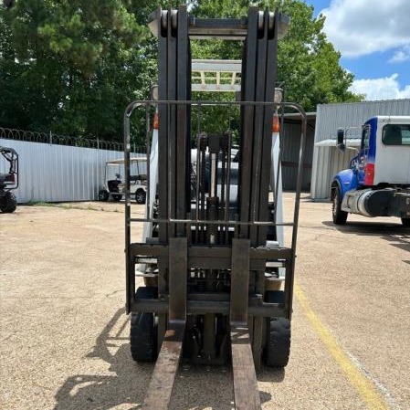 Used 2015 NISSAN MAP1F1A18LV Pneumatic Tire Forklift for sale in Houston Texas