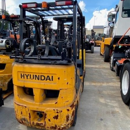 Used 2021 HYUNDAI 25LC-7A Cushion Tire Forklift for sale in Houston Texas