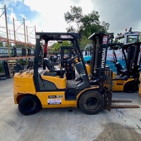 Used 2020 HYUNDAI 30L-7A Pneumatic Tire Forklift for sale in Odessa Texas