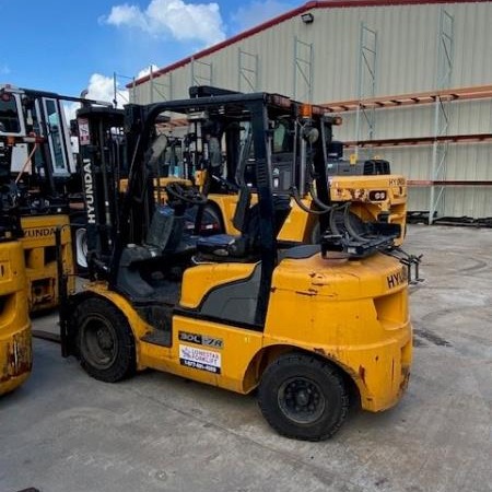 Used 2020 HYUNDAI 30L-7A Pneumatic Tire Forklift for sale in Odessa Texas