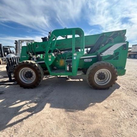 Used 2014 JLG 8042 Telehandler / Zoom Boom for sale in Odessa Texas