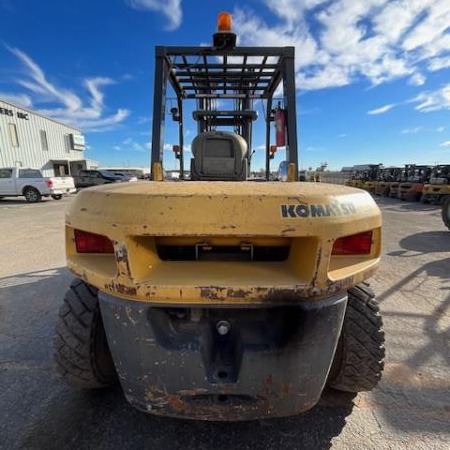 Used 2014 KOMATSU FD70-10 Pneumatic Tire Forklift for sale in Odessa Texas