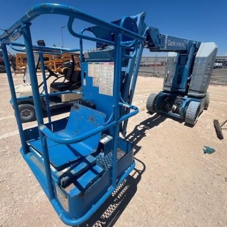 Used 1999 GENIE Z30/20N Boomlift / Manlift for sale in Odessa Texas