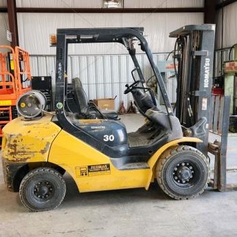 Used 2015 KOMATSU FG30HT-16 Pneumatic Tire Forklift for sale in Odessa Texas