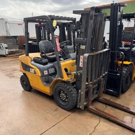 Used 2015 CAT PD5000 Pneumatic Tire Forklift for sale in Garland Texas