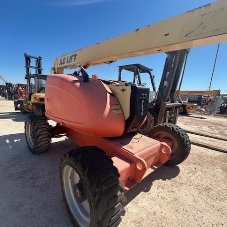 Used 2011 JLG 600AJ Boomlift / Manlift for sale in Odessa Texas