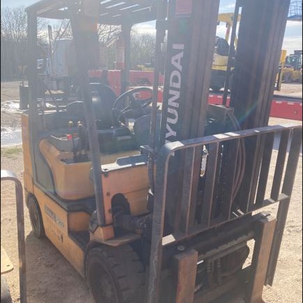 Used 2019 HYUNDAI 30LC-7A Cushion Tire Forklift for sale in Houston Texas