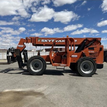 Used 2015 SKYTRAK 10054 Telehandler / Zoom Boom for sale in El Paso Texas