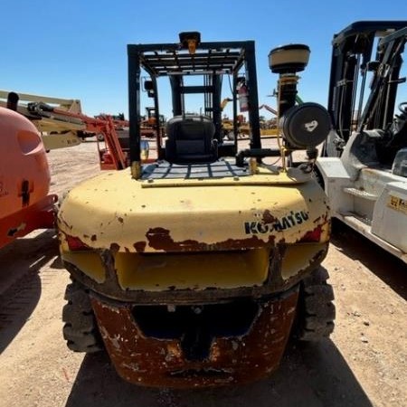 Used 2015 KOMATSU FD70-10 Pneumatic Tire Forklift for sale in Odessa Texas