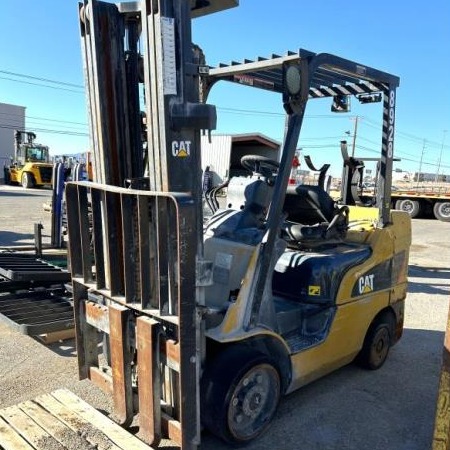 Used 2016 CAT 2C6000 Cushion Tire Forklift for sale in El Paso Texas