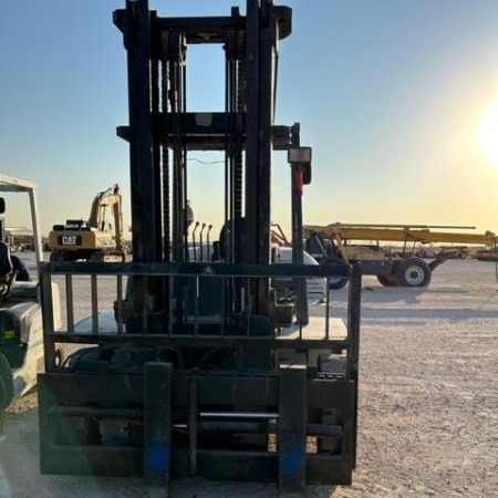 Used 2018 NISSAN L1F6F70V Pneumatic Tire Forklift for sale in Odessa Texas