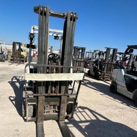 Used 2018 UNICARRIERS MUG1F2A30 Pneumatic Tire Forklift for sale in Odessa Texas