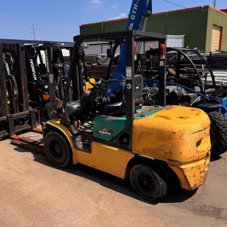 Used 1900 KOMATSU FG30HT-14 Pneumatic Tire Forklift for sale in Garland Texas