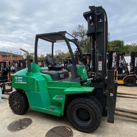 Used 2017 MITSUBISHI FD70N Pneumatic Tire Forklift for sale in San Antonio Texas