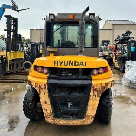 Used 2020 HYUNDAI 70D-9 Pneumatic Tire Forklift for sale in Houston Texas