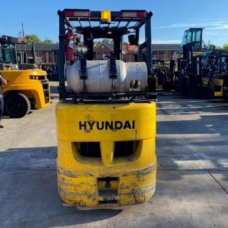 Used 2017 HYUNDAI 25LC-7A Cushion Tire Forklift for sale in Houston Texas