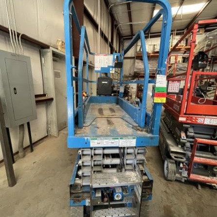 Used 2013 GENIE GS1930 Scissor Lift for sale in El Paso Texas