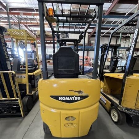 Used 2009 KOMATSU FB25SHU-6 Electric Forklift for sale in El Paso Texas