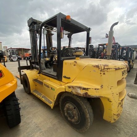 Used 2012 HYUNDAI 70D-7A Pneumatic Tire Forklift for sale in Houston Texas