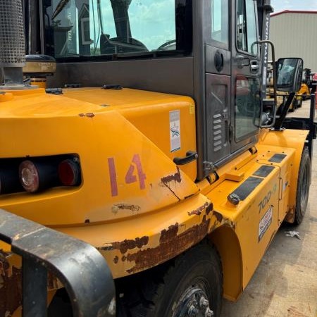 Used 2020 HYUNDAI 70D-9 Pneumatic Tire Forklift for sale in Houston Texas