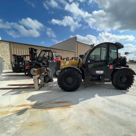 Used 2019 HAULOTTE HLT 7732 Telehandler / Zoom Boom for sale in  Texas