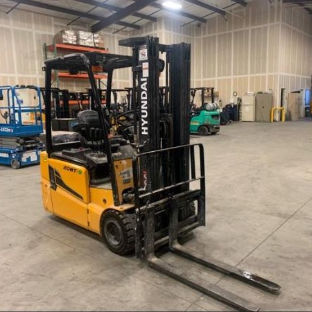 Used 2018 HYUNDAI 20BT-9 Electric Forklift for sale in Round Rock Texas