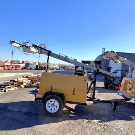 Used 2006 WARREN WCW64MH Light Tower for sale in El Paso Texas