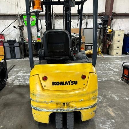 Used 2016 KOMATSU FB20MFU-12 Electric Forklift for sale in El Paso Texas