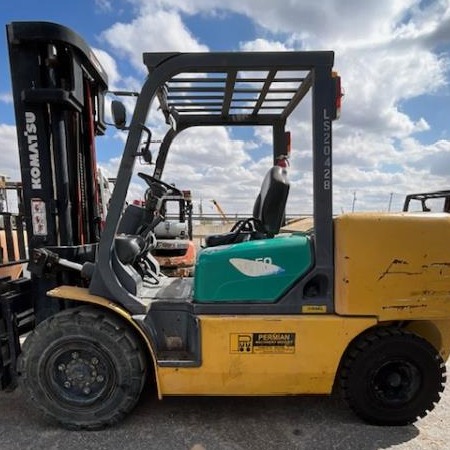 Used 2006 KOMATSU FD50AT2-8 Pneumatic Tire Forklift for sale in Odessa Texas