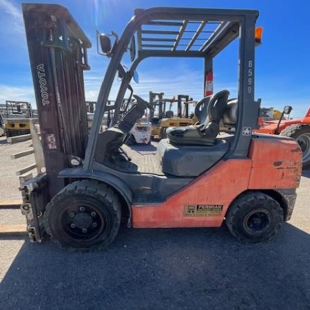 Used 2010 TOYOTA 8FGU32 Pneumatic Tire Forklift for sale in Odessa Texas