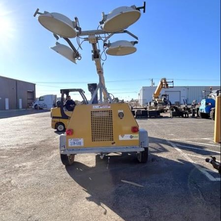 Used 2006 WARREN WCW84MH Light Tower for sale in El Paso Texas