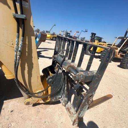 Used 2014 GEHL RS6-42 Telehandler / Zoom Boom for sale in Odessa Texas