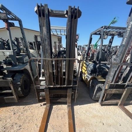 Used 2014 TCM FHD25-A1 Pneumatic Tire Forklift for sale in Odessa Texas