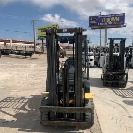 Used 2014 KOMATSU FG25T-16 Pneumatic Tire Forklift for sale in El Paso Texas