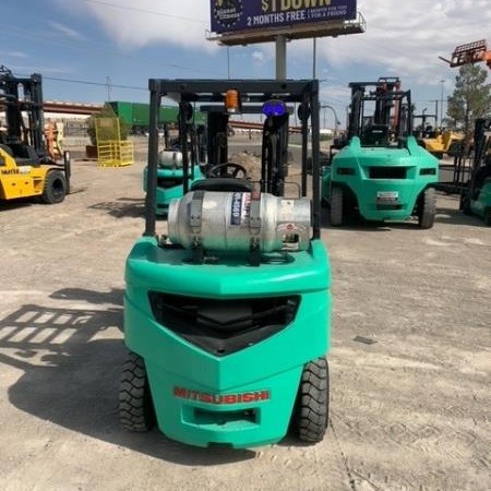 Used 2013 MITSUBISHI FG25N Pneumatic Tire Forklift for sale in El Paso Texas