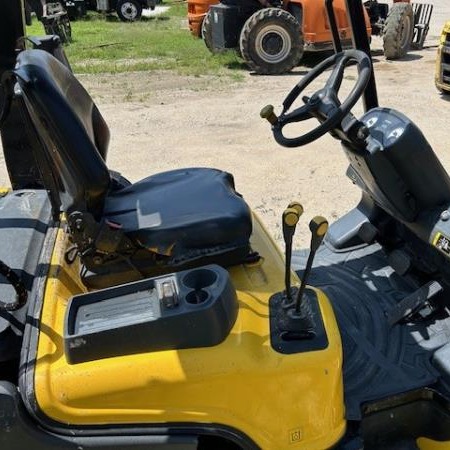 Used 2018 HYUNDAI 25L-7A Pneumatic Tire Forklift for sale in San Antonio Texas