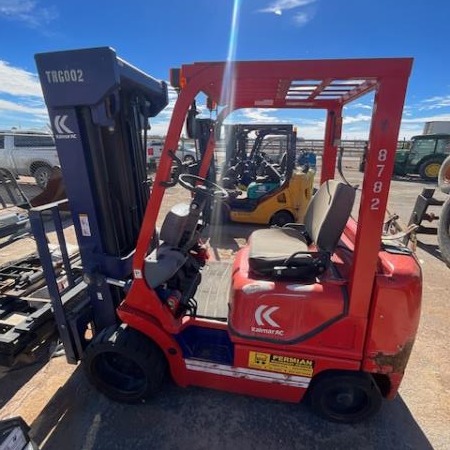 Used 2004 KALMAR C40BX Cushion Tire Forklift for sale in Odessa Texas