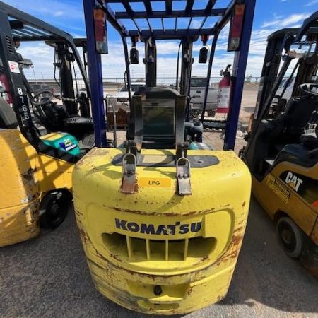 Used 2003 KOMATSU FG30SHT-12 Cushion Tire Forklift for sale in Odessa Texas