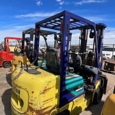 Used 2003 KOMATSU FG30SHT-12 Cushion Tire Forklift for sale in Odessa Texas