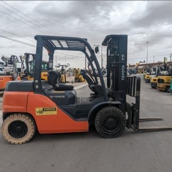 Used 2015 TOYOTA 8FD35U Pneumatic Tire Forklift for sale in Garland Texas