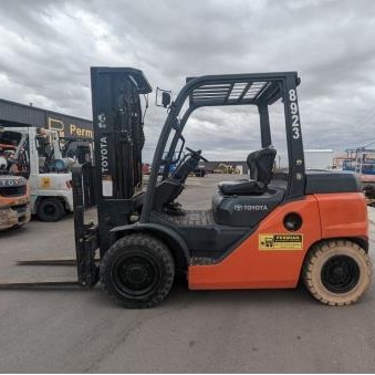 Used 2015 TOYOTA 8FD35U Pneumatic Tire Forklift for sale in Garland Texas