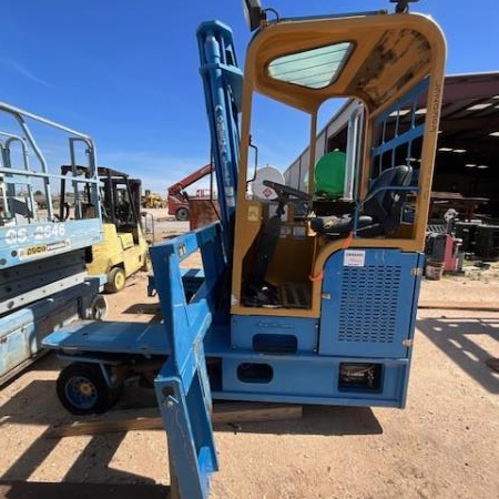 Used 2012 COMBILIFT C6000GT Side Loader Forklift for sale in Airdrie Alberta