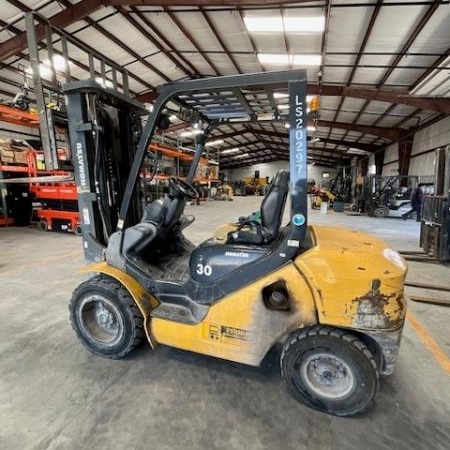 Used 2012 KOMATSU FD30T-16 Pneumatic Tire Forklift for sale in Odessa Texas