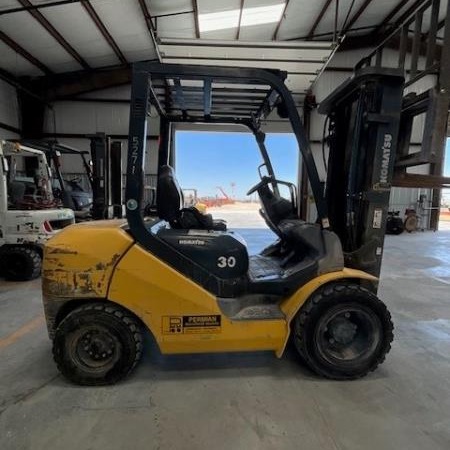 Used 2012 KOMATSU FD30T-16 Pneumatic Tire Forklift for sale in Odessa Texas