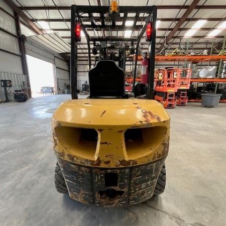 Used 2012 KOMATSU FD30T-16 Pneumatic Tire Forklift for sale in Odessa Texas