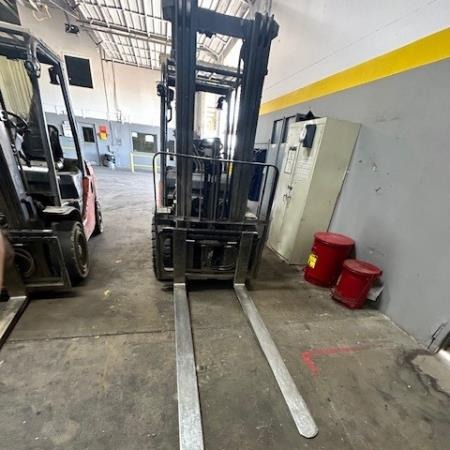 Used 2020 TOYOTA 8FDU30 Pneumatic Tire Forklift for sale in Haltom City Texas