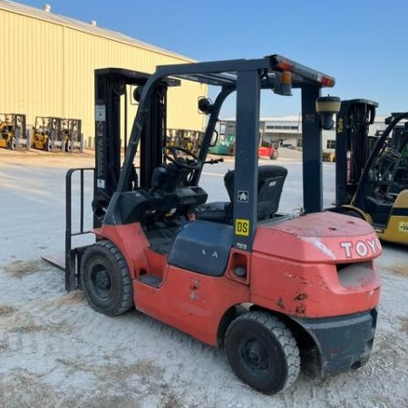 Used 2001 TOYOTA 7FDU25 Pneumatic Tire Forklift for sale in San Antonio Texas